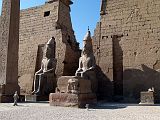 Louxor Temple Colosse Ramses 0020